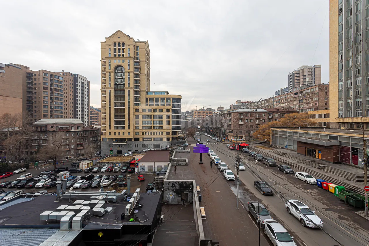 3 bedroom apartment for rent خیابان ساریان, مرکز شهر ایروان, 159421