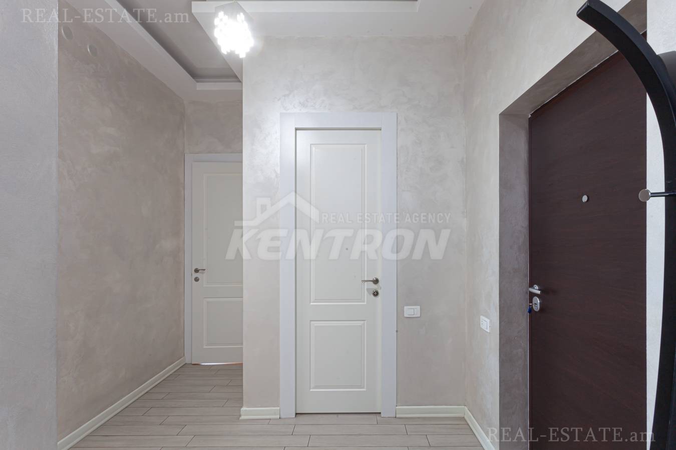 3 bedroom apartment for rent Antarayin St, Center Yerevan, 140316