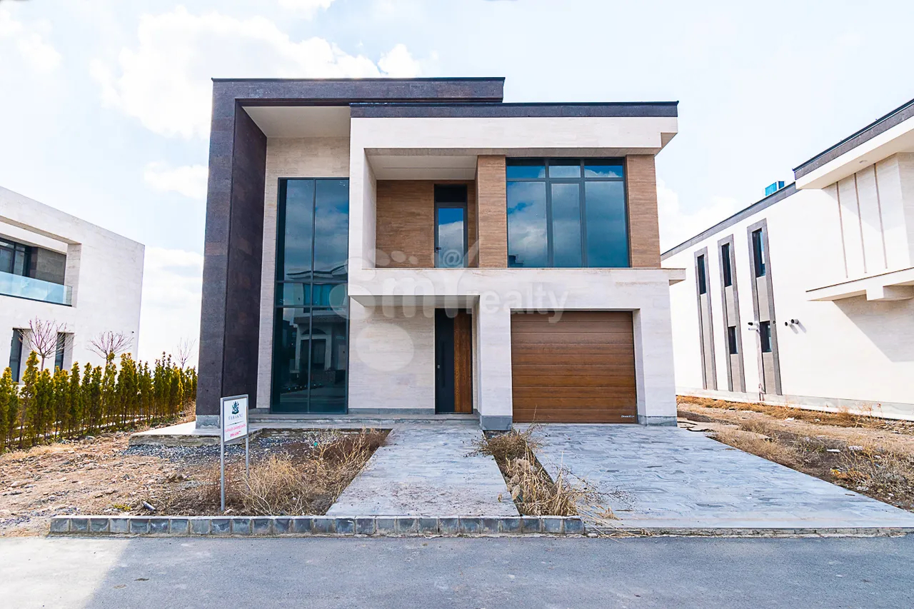 House for sale Ghevont Alishan street, واهاگنی ایروان, 159696