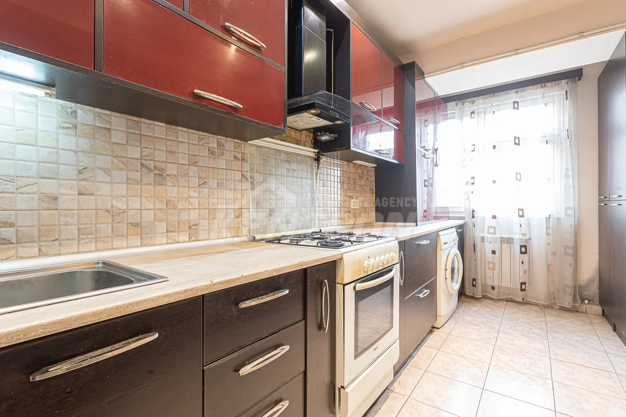 3 bedroom apartment for sale E. Qochar St, Center Yerevan, 157682