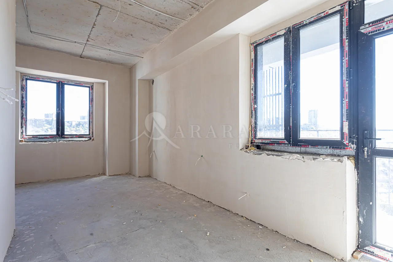 4 bedroom apartment for sale Emineski St, Kanaqer-Zeytun Yerevan, 157244