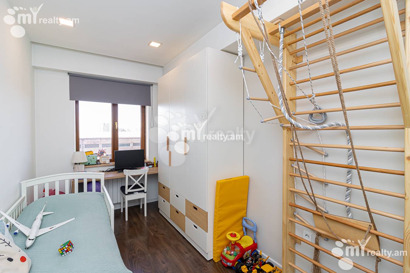 3 bedroom apartment for sale خیابان گیورجیان, نور نورک ایروان, 145403