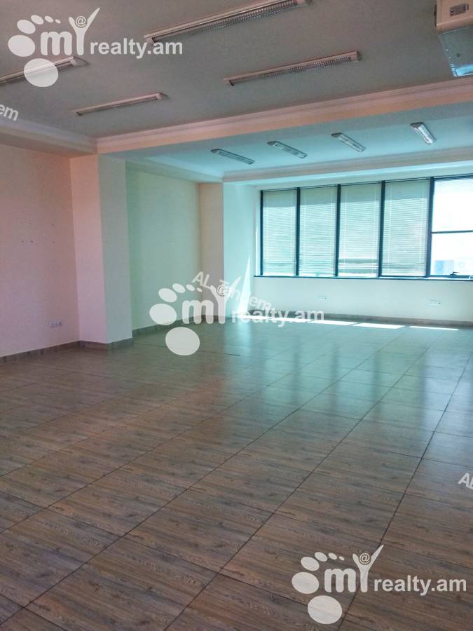 Commercial for rent خیابان امیریان, مرکز شهر ایروان, 151472