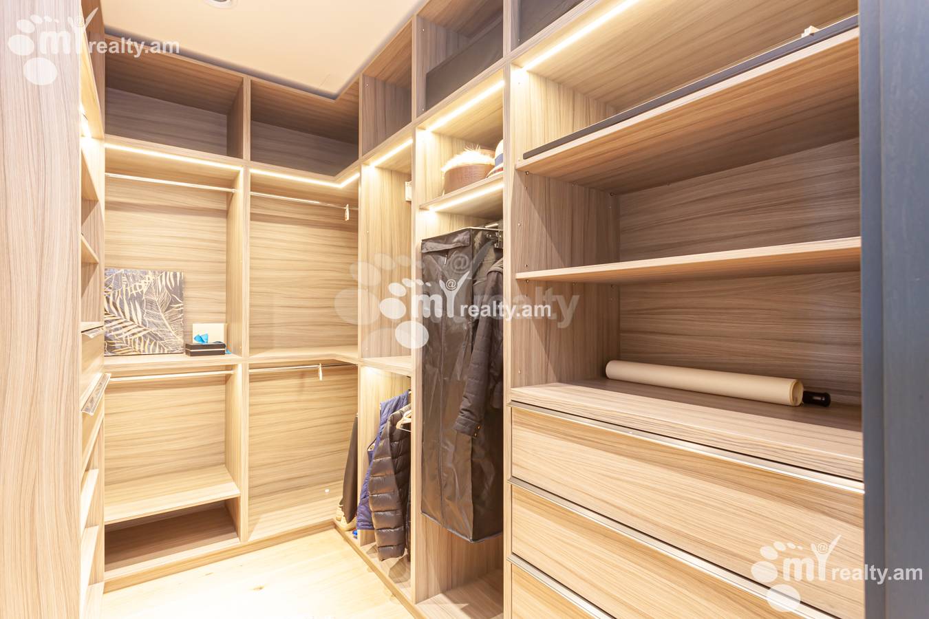 House for rent ناحیه V.., واهاگنی ایروان, 151124