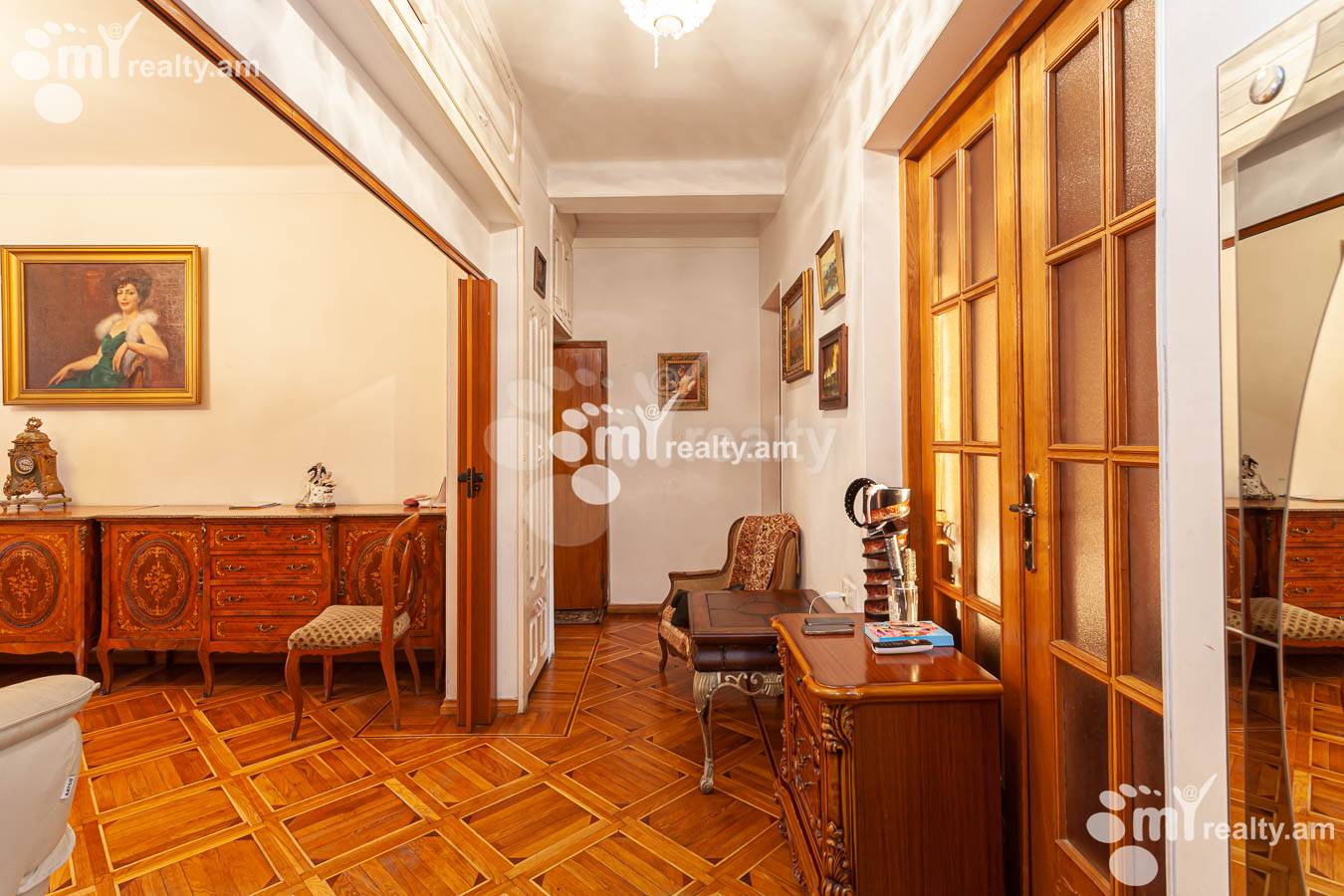 Купить 3 комнатную квартиру Саят-Нова пр, Центр Ереван, 153886