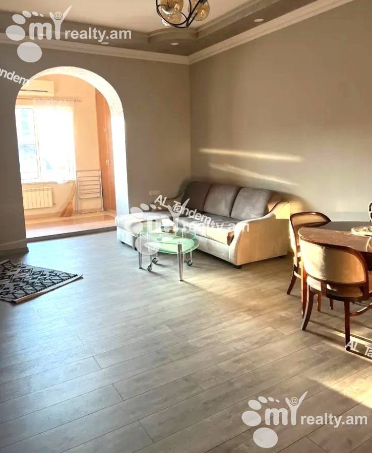 2 սենյականոց բնակարան  Մաշտոցի պող, Կենտրոն Երևան, 125847