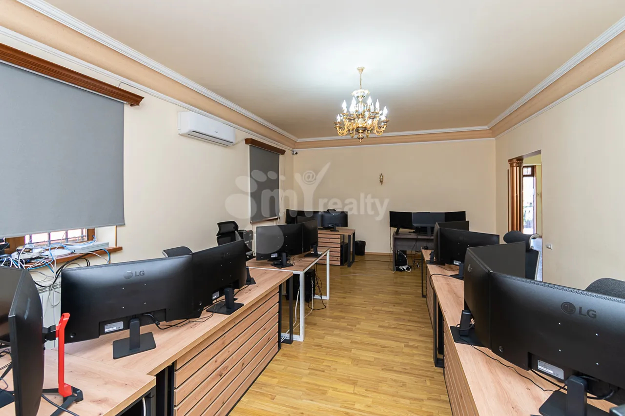 House for sale Melqumov St, Adjapnyak Yerevan, 160638