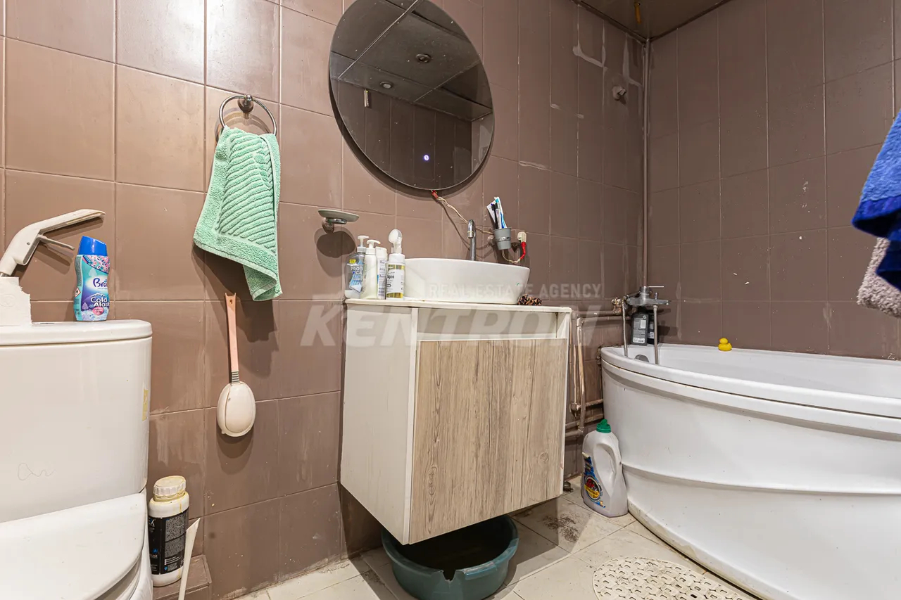 Купить 3 комнатную квартиру Исраелян ул, Центр Ереван, 157984