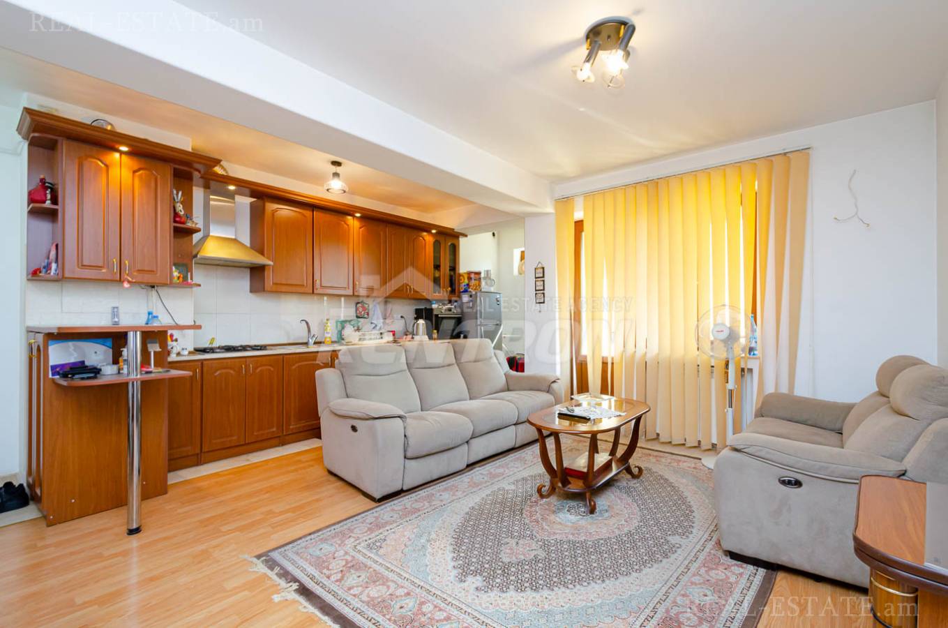 2 սենյականոց բնակարան  Բաբայան փող, Արաբկիր Երևան, 141079