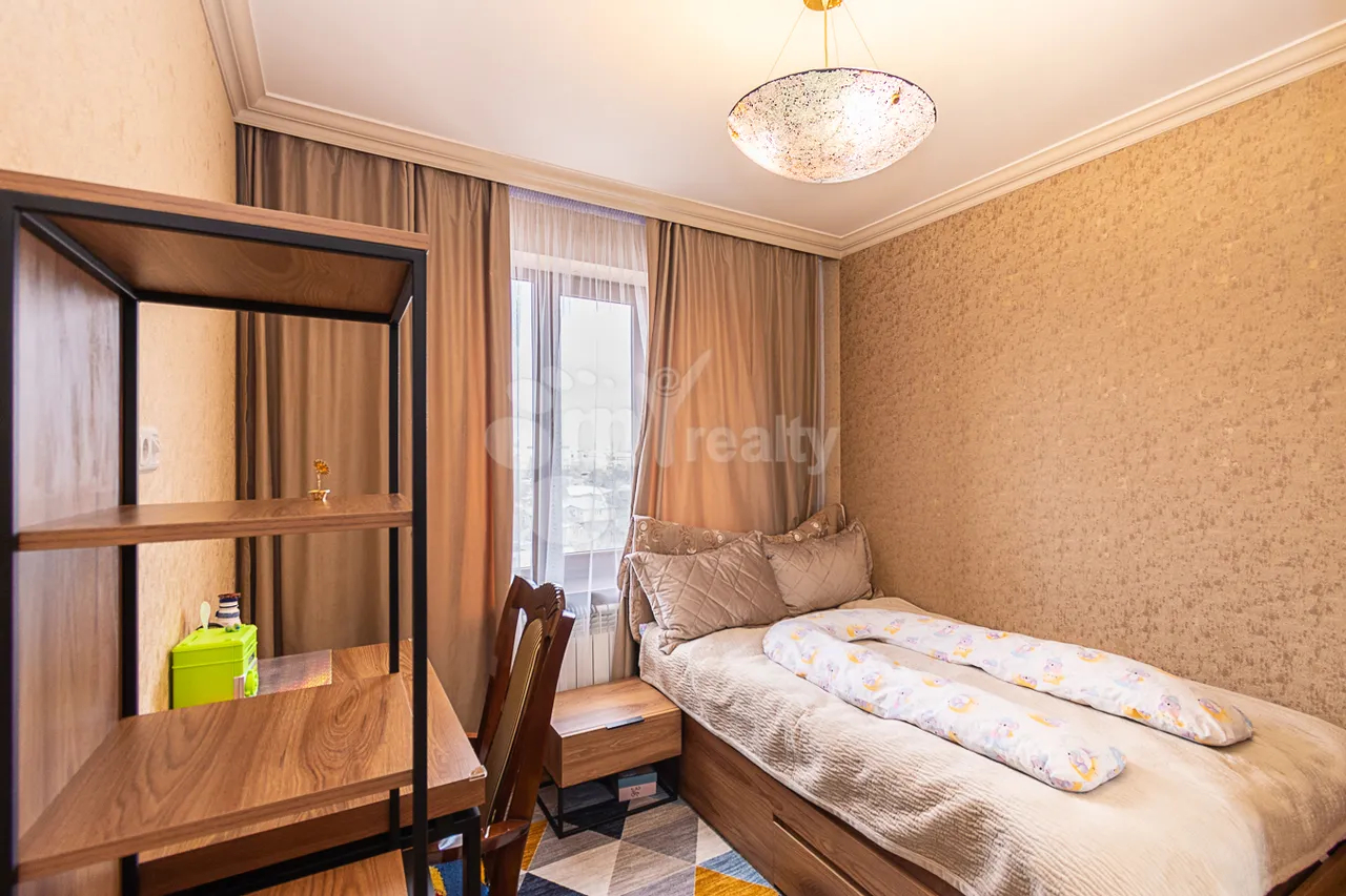 4 bedroom apartment for sale Ghapantsian St, Arabkir Yerevan, 160065
