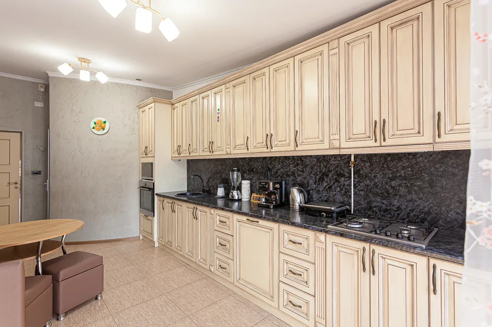 4-senyakanoc-bnakaran-vacharq-Yerevan-Center