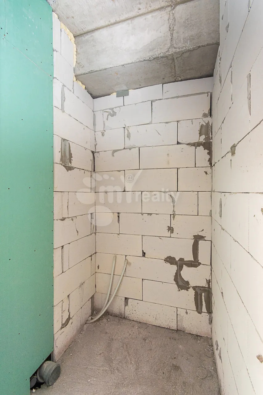 Купить 2 комнатную квартиру Ахбюр Сероб ул, Арабкир Ереван, 160257