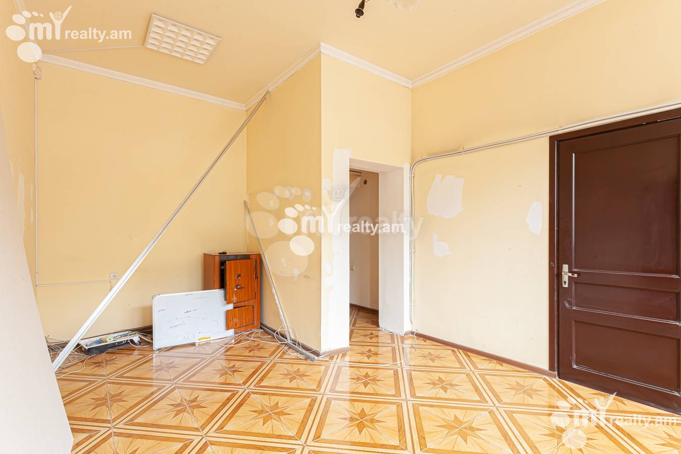 Commercial for sale خیابان Hasratian., آچاپنیاک ایروان, 155404