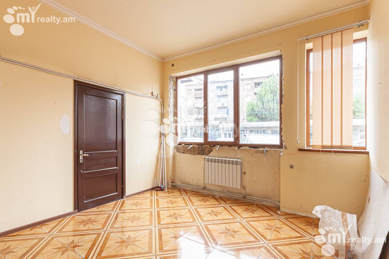 Commercial for sale خیابان Hasratian., آچاپنیاک ایروان, 155404