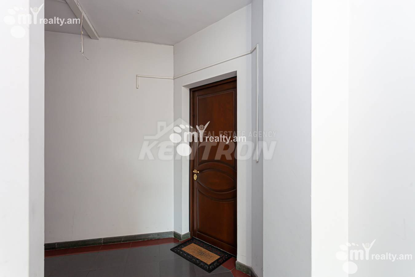 4 սենյականոց բնակարան  Ամիրյան փող, Կենտրոն Երևան, 147829