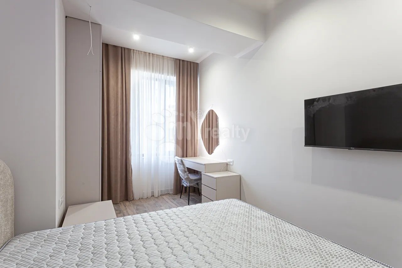 2 bedroom apartment for rent Antarayin St, Center Yerevan, 161991