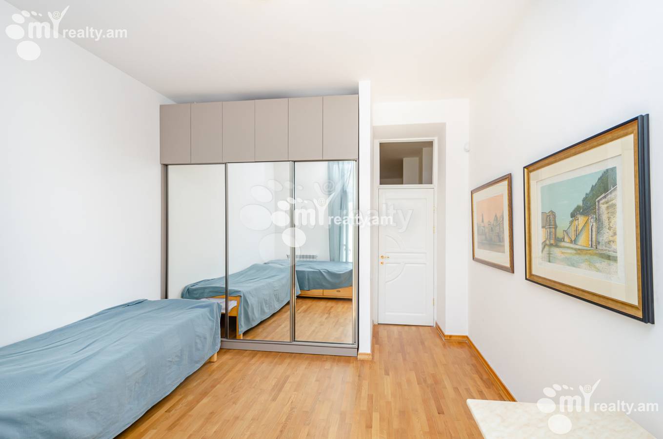 3 սենյականոց բնակարան  Իսահակյան փող, Կենտրոն Երևան, 145488