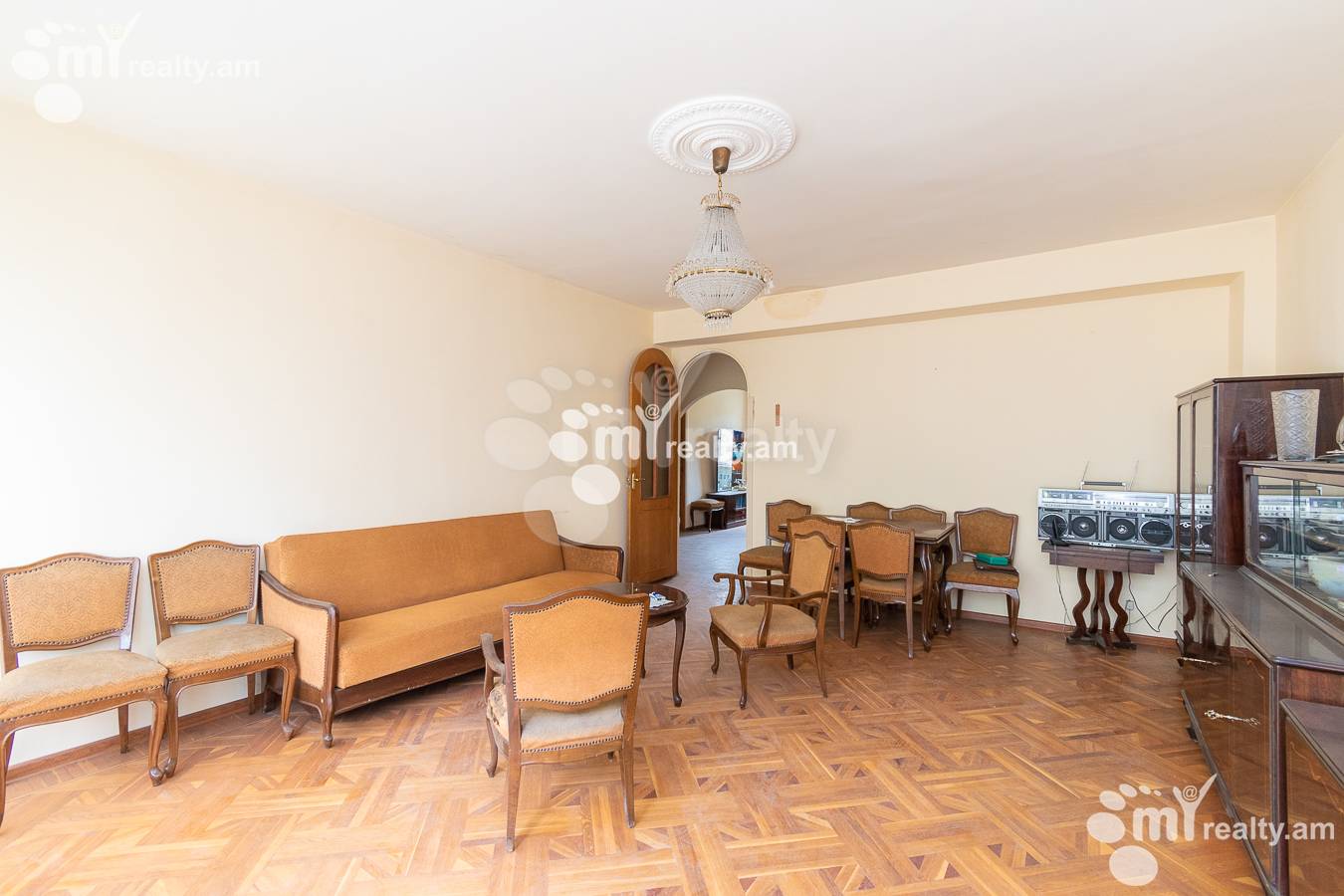 3 սենյականոց բնակարան  Ե. Քոչար փող, Կենտրոն Երևան, 152019