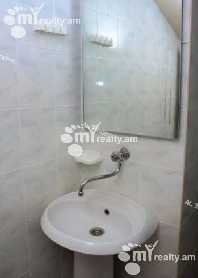 Կոմերցիոն տարածք  Հանրապետության փող, Կենտրոն Երևան, 128441