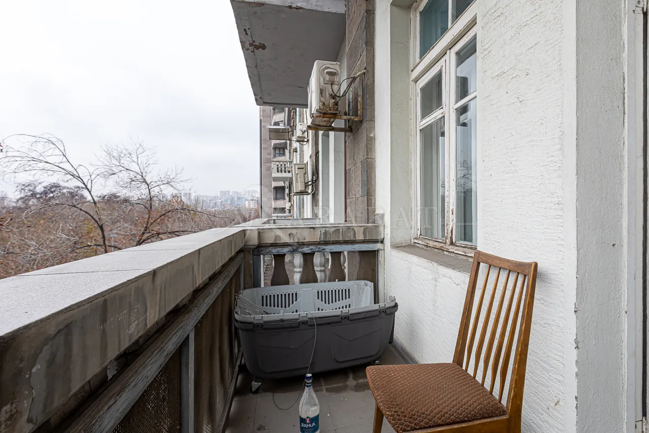 4 bedroom apartment for sale Isahakyan St, Center Yerevan, 158232