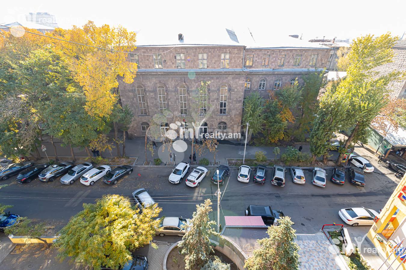 4 սենյականոց բնակարան  Գլինկայի փող, Կենտրոն Երևան, 154197