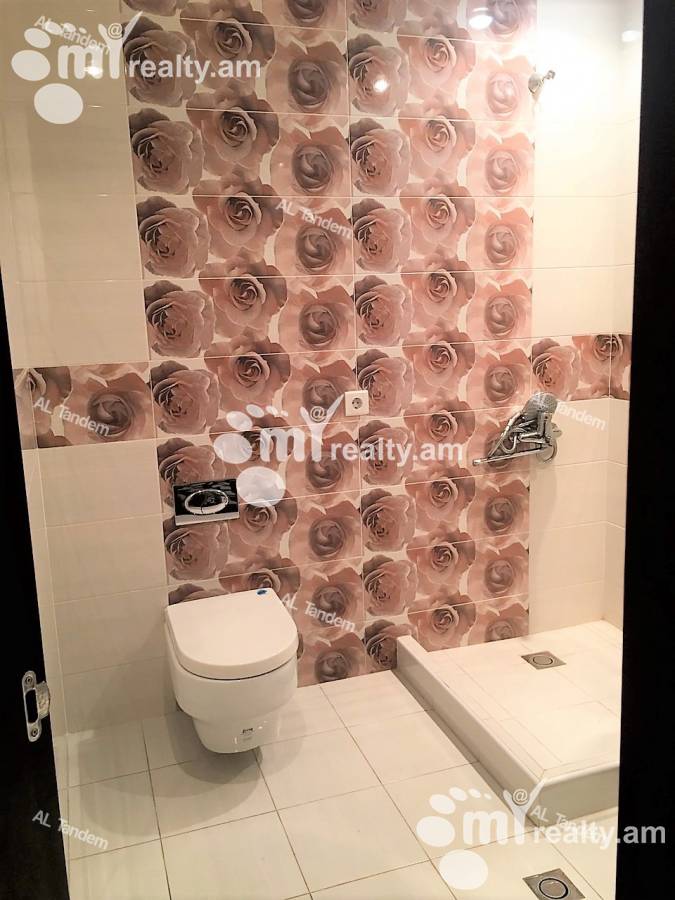 4 bedroom apartment for sale Nalbandyan St, Center Yerevan, 122412