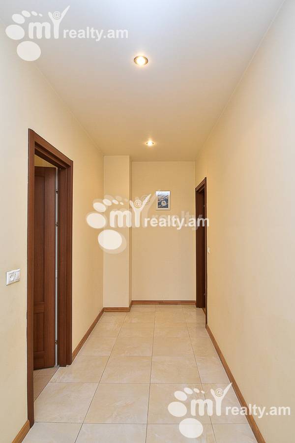 Купить 4 комнатную квартиру Саят-Нова пр, Центр Ереван, 155440