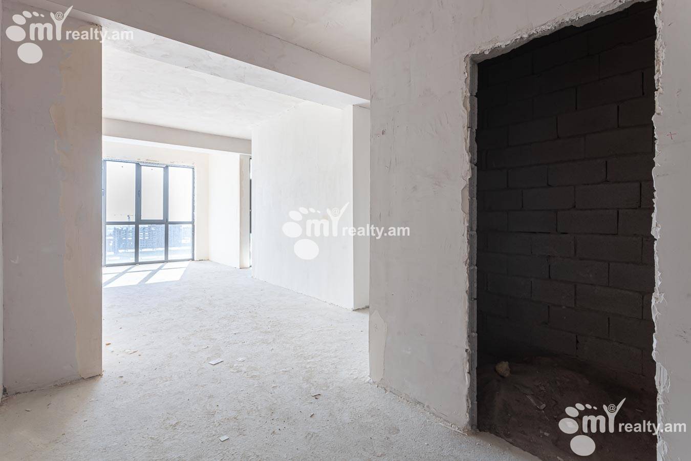 Купить 3 комнатную квартиру Абелян ул, Ачапняк Ереван, 154876