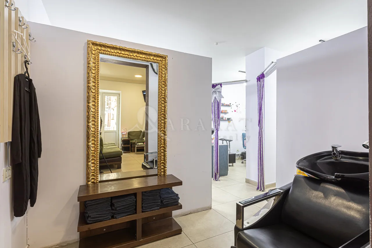 Commercial property for sale Mashtots Ave, Center Yerevan, 157989