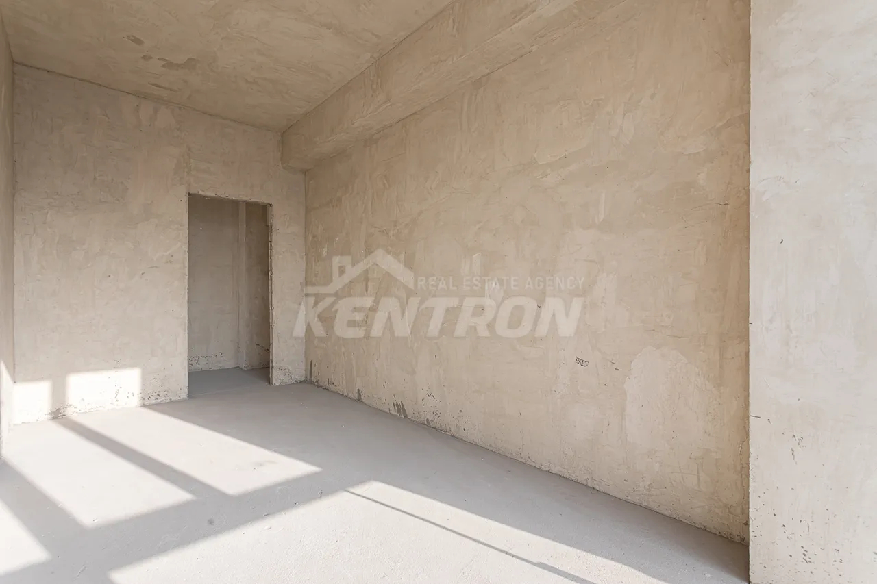 4 bedroom apartment for sale Rostom St, Center Yerevan, 158376