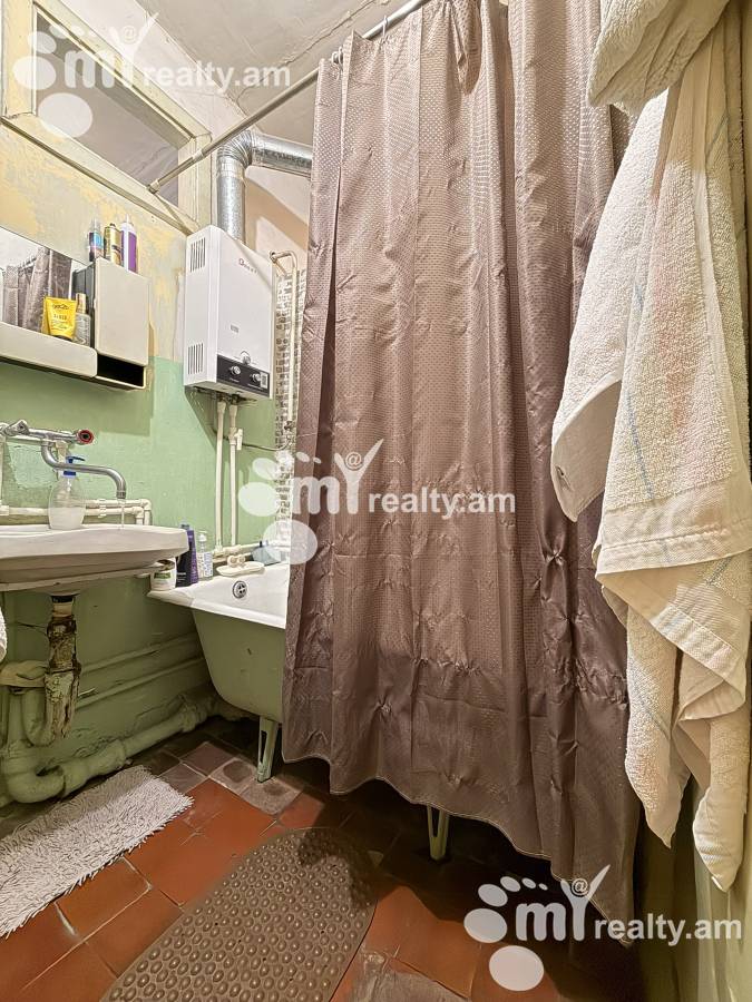 3 bedroom apartment for sale A. Khachatrian St, Arabkir Yerevan, 158695