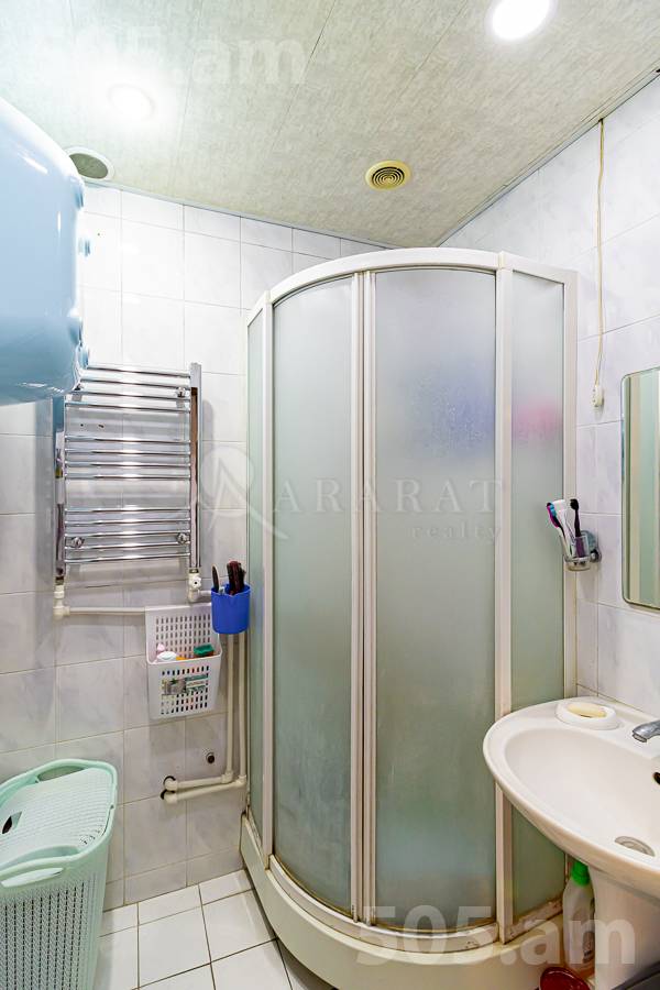 Купить 2 комнатную квартиру Амбардзумян ул, Арабкир Ереван, 154866