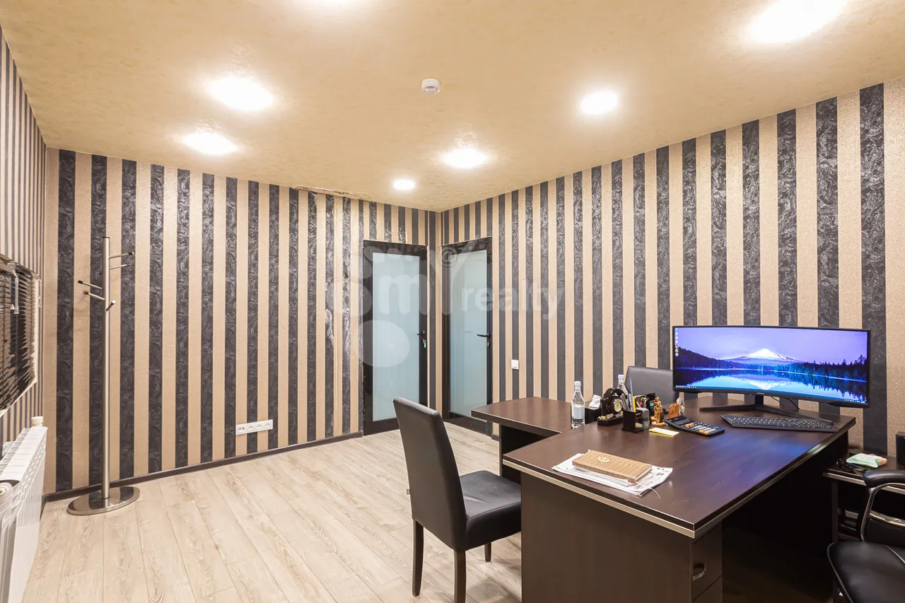 Commercial property for sale Bashinjaxyan St, Adshapnjak Yerevan, 160011