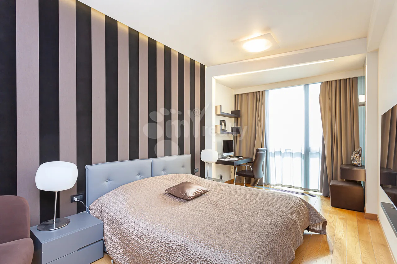 4 սենյականոց բնակարան վարձով Վարդանանց փող, Կենտրոն Երևան, 158842