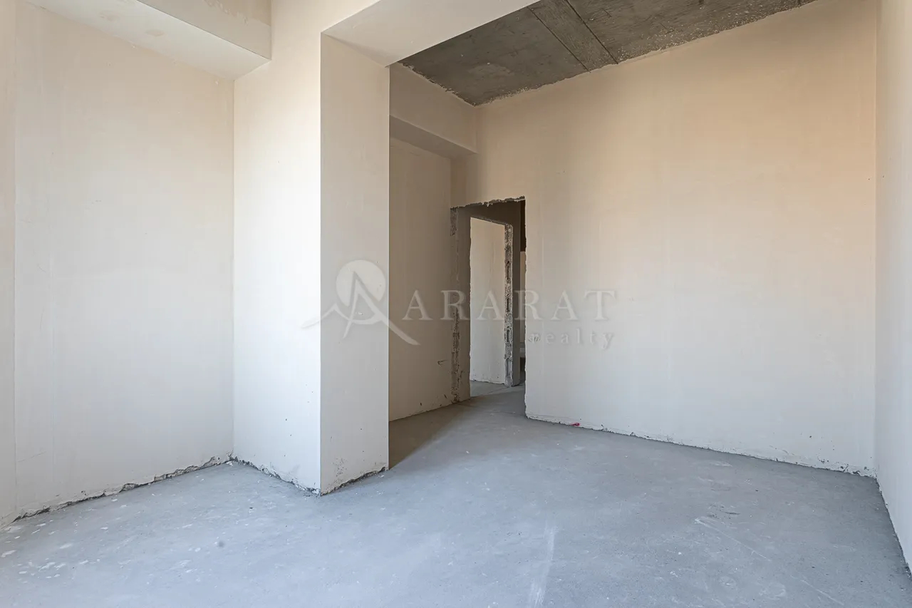 4 bedroom apartment for sale خیابان گِریبودوف, عربگیر ایروان, 157646