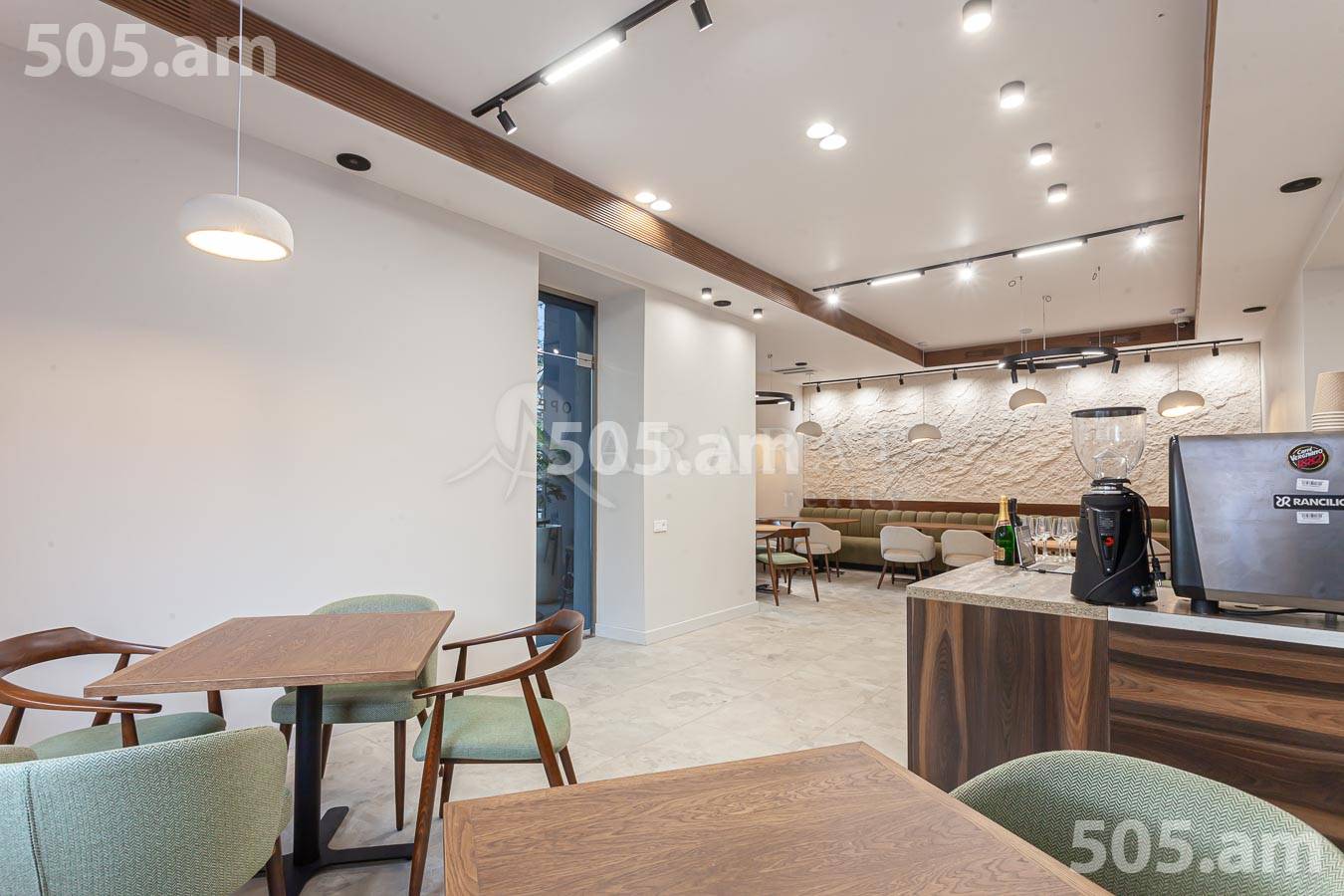 Կոմերցիոն տարածք վարձով Մաշտոցի պող, Կենտրոն Երևան, 155188