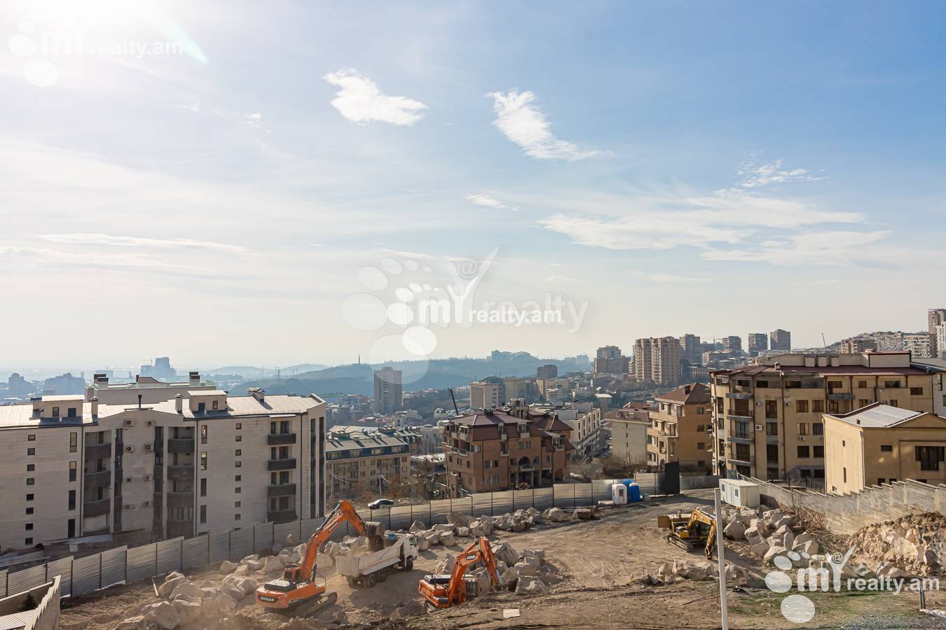 Купить 2 комнатную квартиру Антараин ул, Центр Ереван, 145080