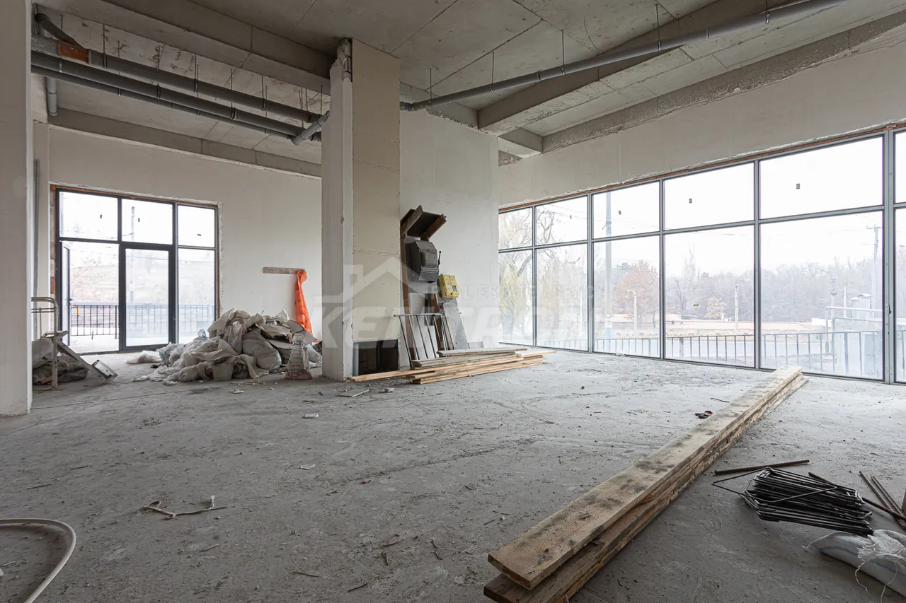 Commercial property for sale Khudyakov St, Awan Yerevan, 158556