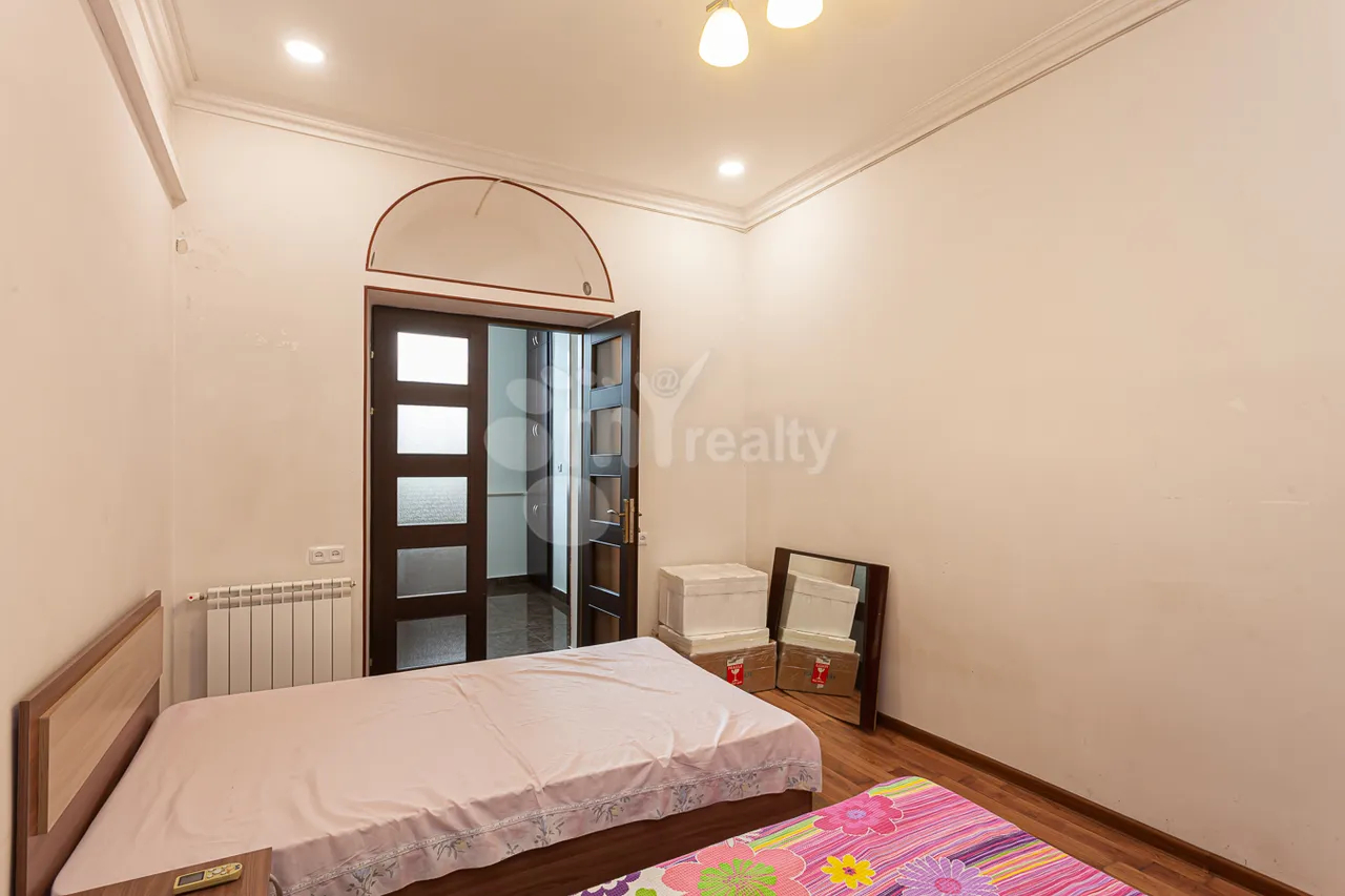 3 bedroom apartment for sale Tigran Mets Ave, Center Yerevan, 160651
