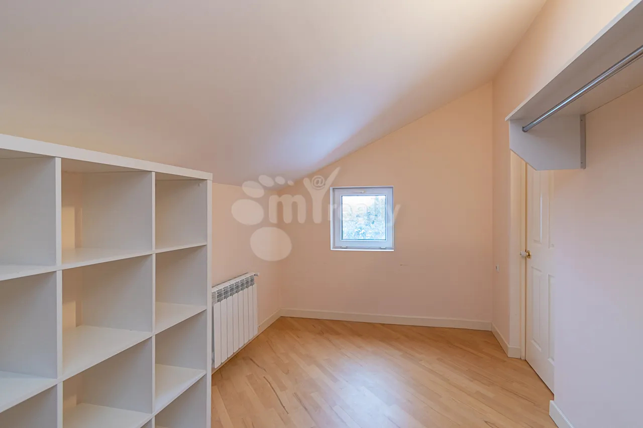 House for sale Vahakni District, Vahagnie Yerevan, 159113