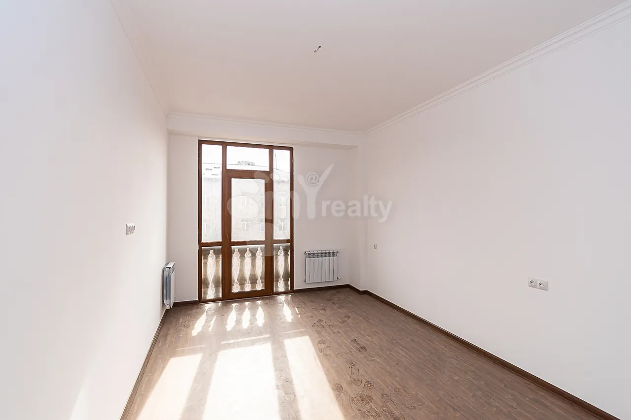 3 սենյականոց բնակարան  Ադոնց փող, Արաբկիր Երևան, 159442