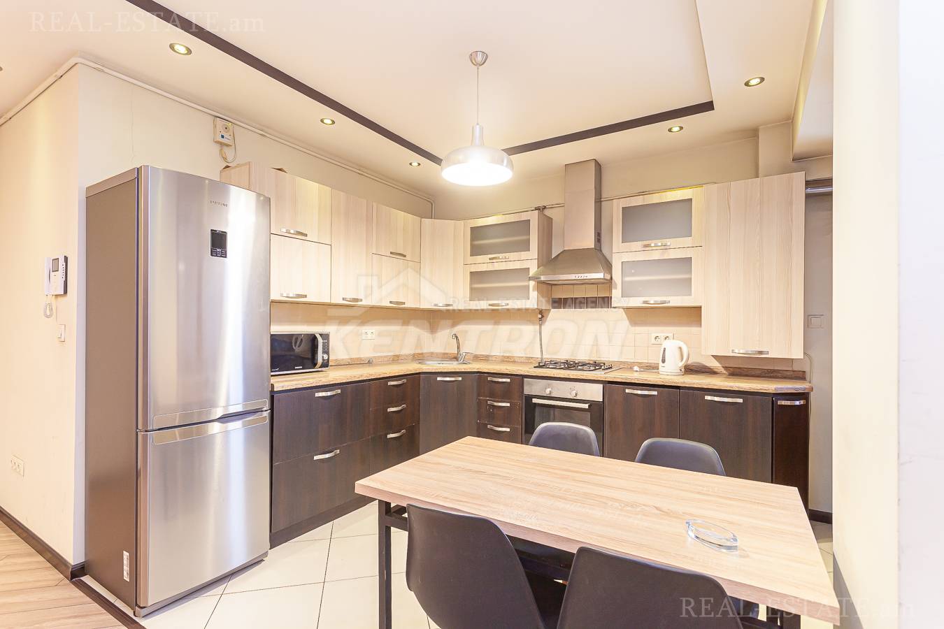 3 սենյականոց բնակարան  Կոմիտասի պող, Արաբկիր Երևան, 143995