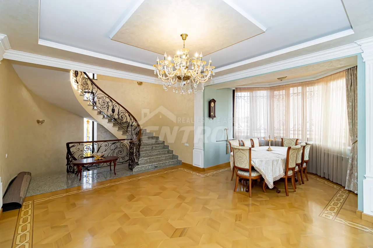House for sale G 1 dis., Adjapnyak Yerevan, 159066