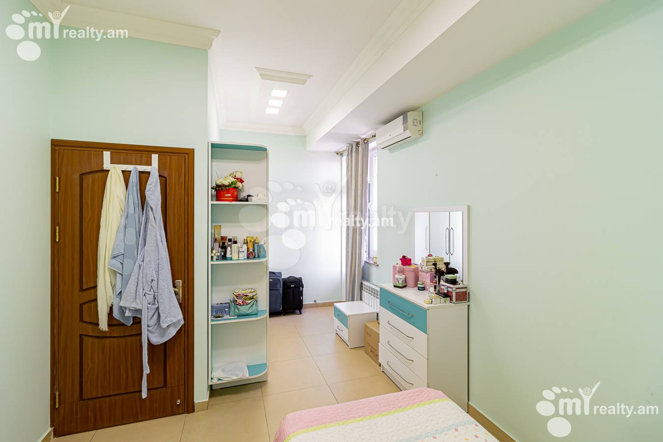 3 bedroom apartment for sale Antarayin St, Center Yerevan, 152876
