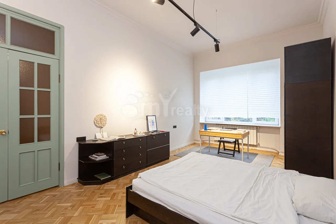 3 bedroom apartment for rent Pushkin St, Center Yerevan, 161840