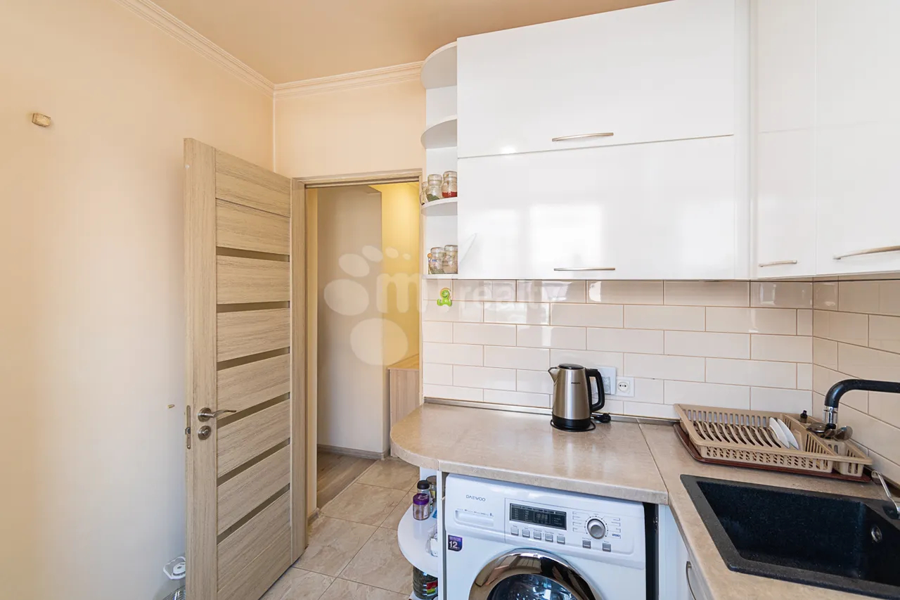 3 bedroom apartment for sale Rubinyants St, Qanaqer- Sejtun Yerevan, 159985