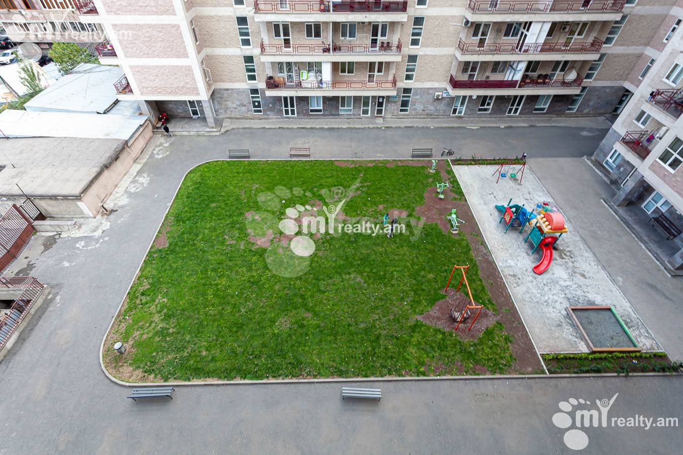3 bedroom apartment for sale Rostom St, Center Yerevan, 156517