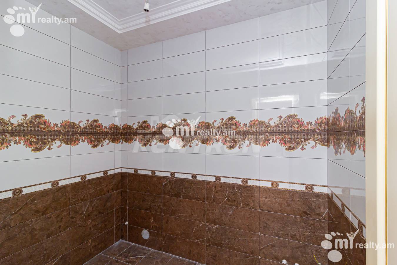 3 bedroom apartment for sale Hayrik Muradyan street, Arabkir Yerevan, 153372