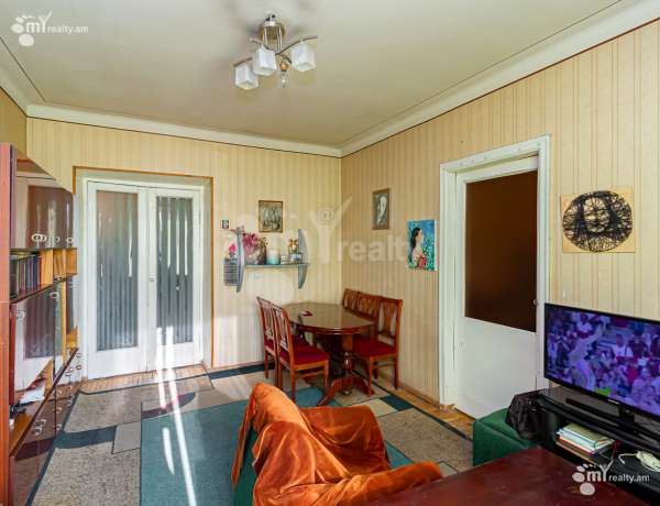 2-senyakanoc-bnakaran-vacharq-Yerevan-Center