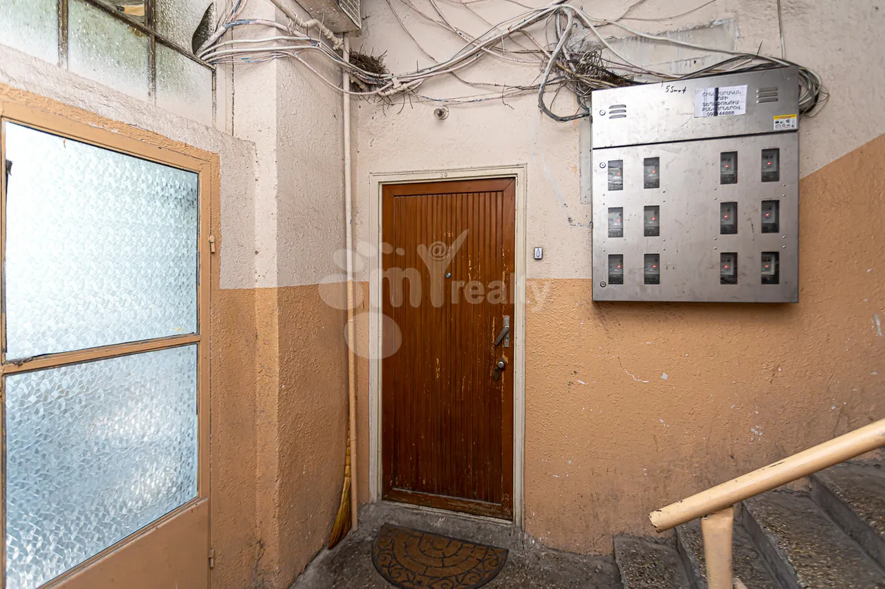 3 bedroom apartment for sale Paronyan St, Center Yerevan, 157421
